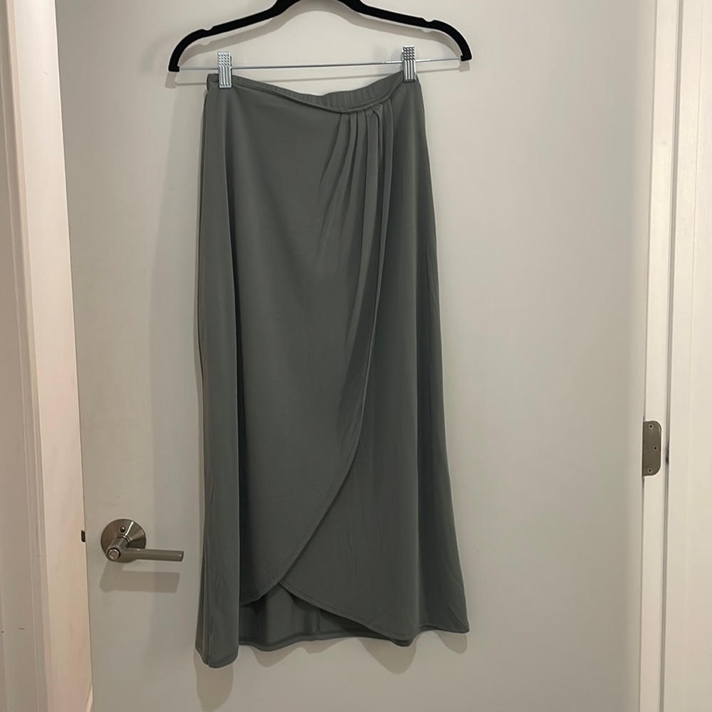 NWT midi/maxi skirt